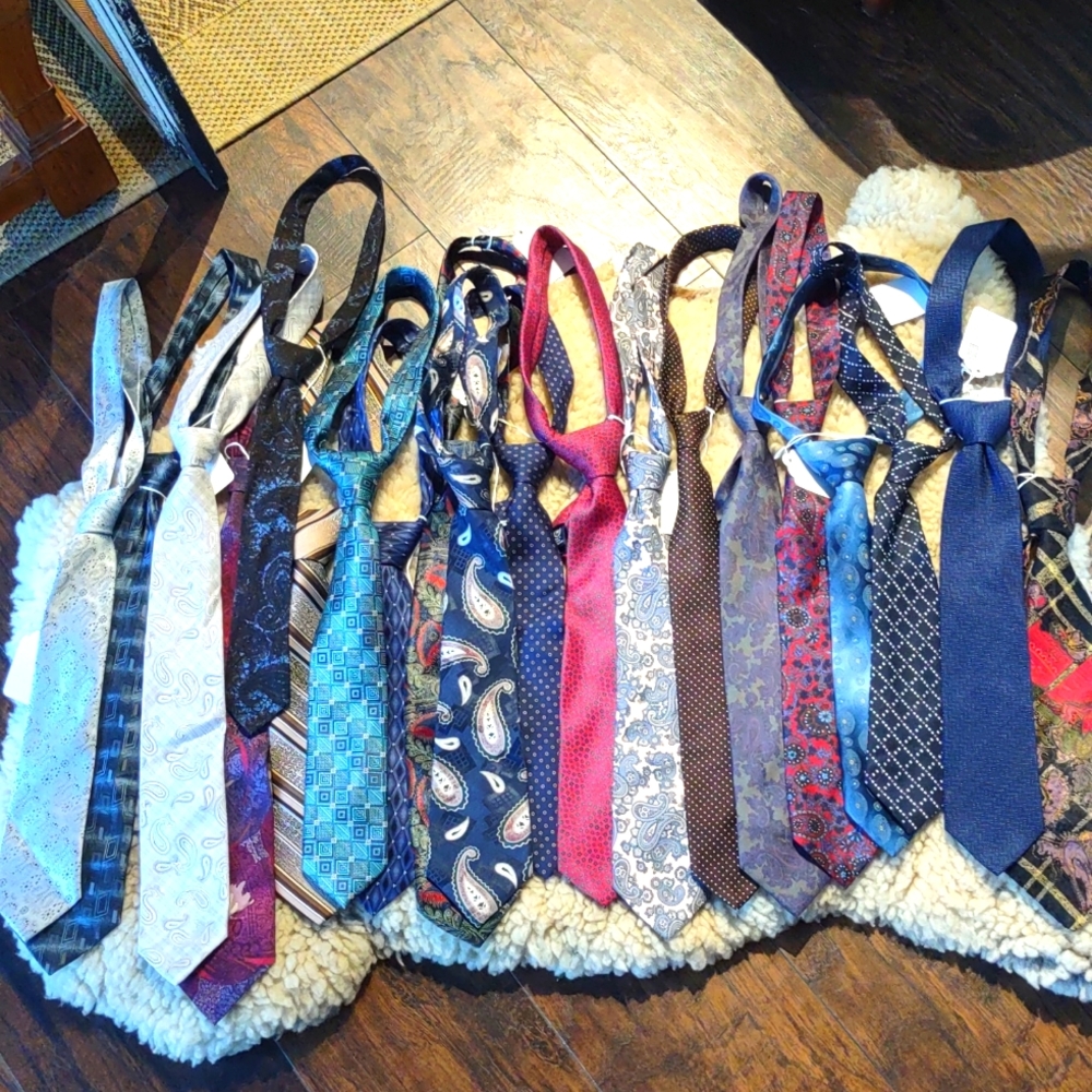 Huge Tie Lot!! Lots of name brands and designer patterns.